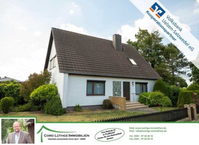 Gepfl. Einfamilien-Haus mit Einliegerwohnung in Uelzen