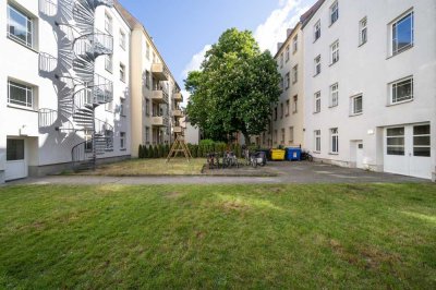 QII - schöne vermietete 3 Zimmer im Hinterhaus.