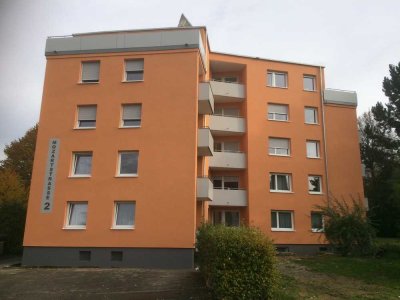 Modernisierte 3 Zimmer - Wohnung im 3. OG OHNE Aufzug und Küche!