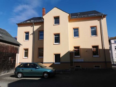 Helle gemütliche  2-Raum-Wohnung in zentraler Lage von Flöha mit Stellplatz