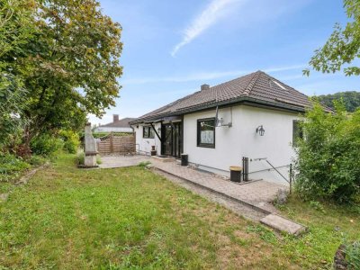 Einzigartiges Ein-/Zweifamilienhaus mit Doppelgarage in ruhiger Lage von Pappenheim