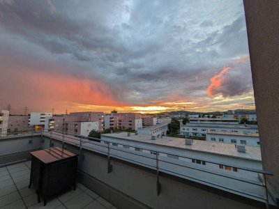 Ihr Dachterrassentraum mit PV – Provisionsfrei &amp; bezugsbereit. Koffer packen &amp; einziehen!