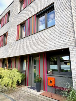 Exklusives Reihenhaus mit moderner Ausstattung – in Bestlage von Groß-Buchholz – bezugsfertig