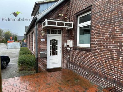 Großzügige renovierte Oberwohnung