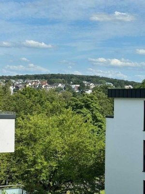 Großzügige, helle 4,5 Zimmer-Wohnung am Naturpark