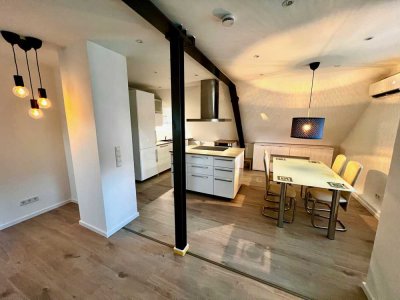 Komfortable 2-Zimmer-DG-Wohnung in Mainz-Kostheim (neuwertig, mit Klimaanlage und Einbauküche)