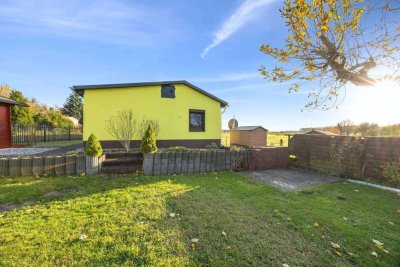 Sofort einziehen – unverbaubarer Blick in Fürstenwalde, neues Bad & Kamin!