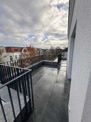 Neues Penthouse mit 3 Zimmern und Dachterrasse in Berlin-Niederschönhausen