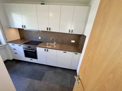 Modernisierte 3,5-Zimmer-Wohnung mit Balkon, Garage & hochwertiger Ausstattung
