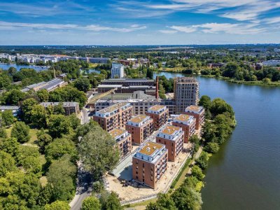 Loggia Living: Ihre NEUBAU-Wohnung am Wasser – bodentiefe Fenster – viel Licht – hochwertige Bäder