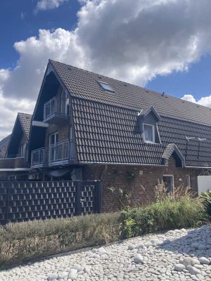 BESTLAGE ! TOPGEPFLEGT mit EINBAUKÜCHE und NEUEM BAD ! MASSIVBAU inkl. VOLLKELLER !