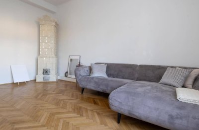 ELISABETH-VORSTADT | 2-Zimmer-Altbau mit 3,30 m Raumhöhe – urban &amp; klassisch – 2022 generalrenoviert