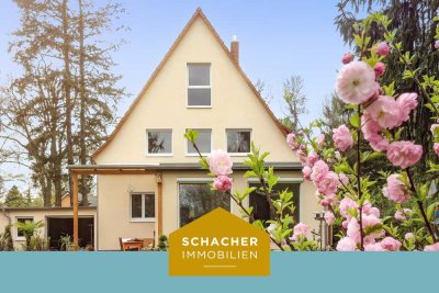 Großzügiges Einfamilienhaus von 1937 mit Wintergarten in Spitzenlage von Finkenkrug