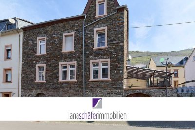 Graach: Renoviertes Mehrfamilienhaus als Kapitalanlage