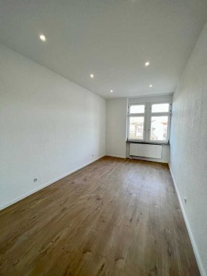 Wunderschöne 2-Zimmer-Wohnung mit Einbauküche