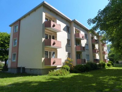 Komplett renovierte helle 3-Zimmer-Wohnung mit Balkon