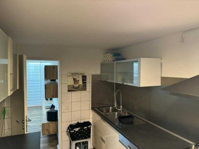 Stilvolle, sanierte 2,5-Raum-Souterrain-Wohnung in Darmstadt