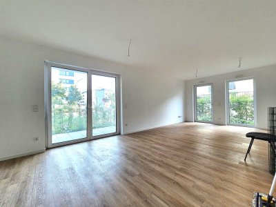 *** Wunderschöne Erdgeschosswohnung mit Garten und EBK ***