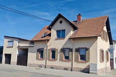 PREISSENKUNG! Sanierungsbedürftiges Haus mit Garage und großzügigen Ausbaumöglichkeiten