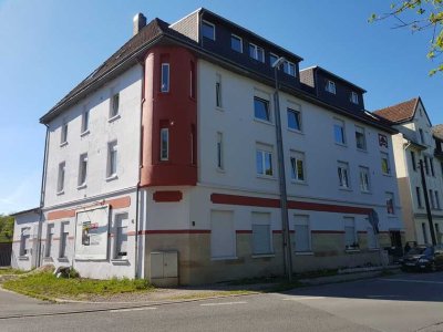 Lichtdurchflutete 2,5-Zimmerwohnung im Erdgeschoss zu vermieten!