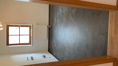 Neuwertige Erdgeschosswohnung mit zwei Zimmern sowie Terrasse und Einbauküche in Schwabmünchen