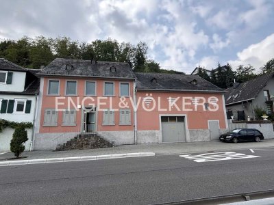 Charmantes Stadthaus mit Rheinblick in Niederheimbach – vielseitig nutzbar mit Scheune, Hof und G...