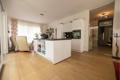 Große Terrassenwohnung mit Penthousefeeling und Rooftop Terrasse
