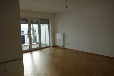 Wohnen mit Komfort – 3-Zimmer-Wohnung im EG mit Balkon und Doppelstellplatz