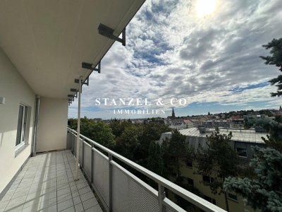 SONNIGES TERRASSENAPARTMENT MIT HERRLICHEM FERNBLICK