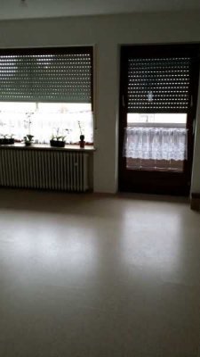 Attraktive und gepflegte 3-Raum-Wohnung mit Balkon in Peiting