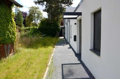 NEUBAU - moderne Doppelhaushälfte, Garten, 2 Bäder, 
Fußbodenheizung, entspricht KfW 55 Haus