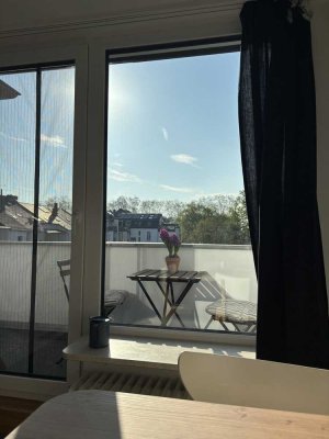 Stilvolle, teilmöblierte Wohnung mit Balkon in Poppelsdorf