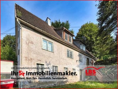 Zweifamilienhaus in Glatt -sanierungsbedürftig-