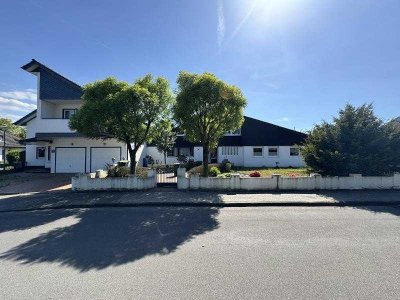 Sehr geräumiges Einfamilienhaus, beste Ortslage, Erweiterungsmöglichkeit mit Einliegewerwohnung u...