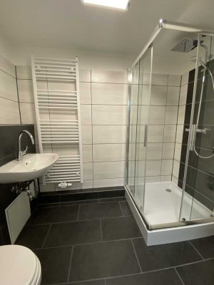 Sanierte, vermietete Wohnung in Top Lage - mit Schwimmbad & Sauna