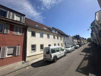 Erstbezug nach Sanierung: Geräumiges 12-Zimmer-Mehrfamilienhaus in Ludwigsburg