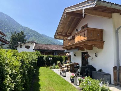 Ruhige Gartenwohnung mit Blick auf den Wallberg!