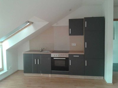 Helle 2 Zi.-Dachgeschosswohnung