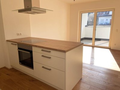 Moderne Dachgeschosswohnung inkl. Einbauküche und Loggia - Top B13