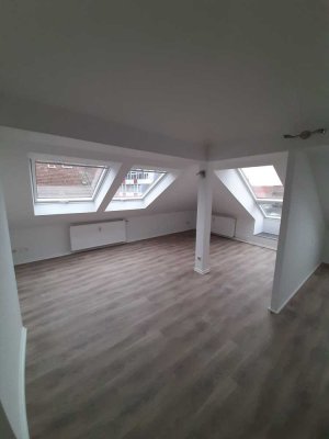 Renovierte Dachgeschosswohnung im Herzen Hildesheims