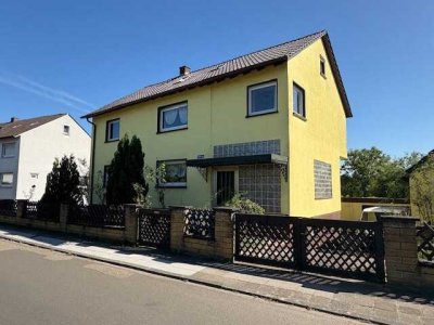 Mehrgenerationenhaus mit viel Potenzial in Top-Lage