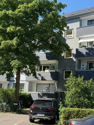 Charmante, gepflegte 2-Zimmer-Wohnung mit Sonnenbalkon in Köln-Bilderstöckchen