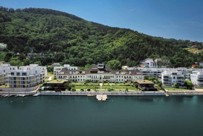 Herrliche Wohnung mit hohen Decken, Terrassen und Blick auf die Donau!!!