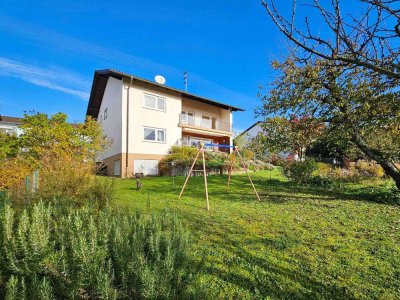 Einfamilienhaus mit Einliegerwohnung und großzügigem Gartenparadies in Wiesloch
