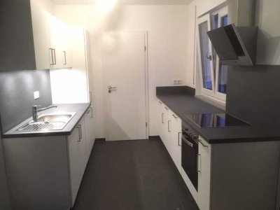 Hochwertige 3,5-Zimmer-DG-Wohnung mit EBK, Balkon und Ankleide in Herzogenaurach-Zentrum