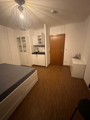 1-Zimmer Wohnung mit Balkon Nähe Hubland