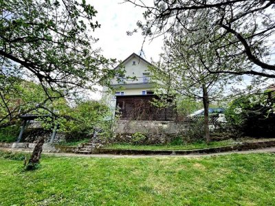 Sigmaringen: Einfamilienhaus mit Weitblick auf großem Grundstück