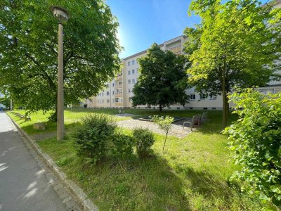 2 Zimmerwohnung mit Balkon!