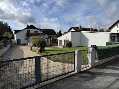 Helle 2-Zimmer-Erdgeschosswohnung mit großem Garten in ruhiger Lage