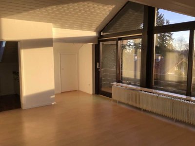 Schöne Dachgeschosswohnung in Bestlage mit Alpen- und Münsterblick